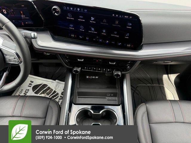 2025 Chevrolet Suburban 4WD RST