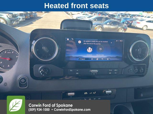 2025 Mercedes-Benz Sprinter 2500 High Roof 4-Cyl Diesel HO