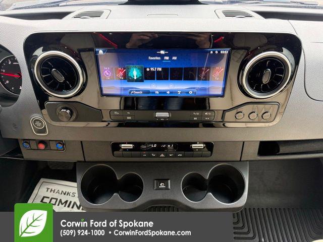 2025 Mercedes-Benz Sprinter 2500 High Roof 4-Cyl Diesel HO