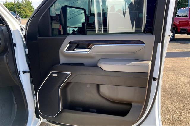 2024 GMC Sierra 2500HD 4WD Crew Cab Standard Bed SLT