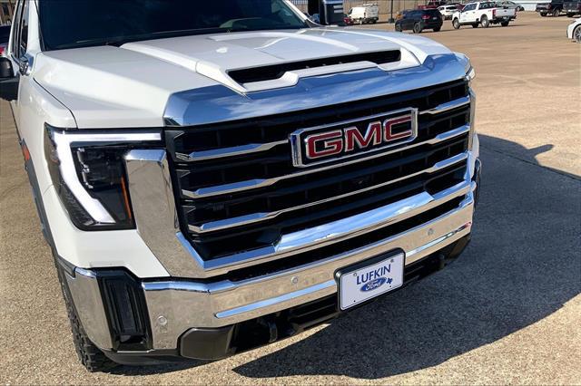 2024 GMC Sierra 2500HD 4WD Crew Cab Standard Bed SLT