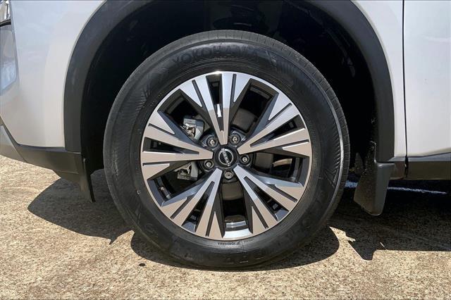 2022 Nissan Rogue SV FWD