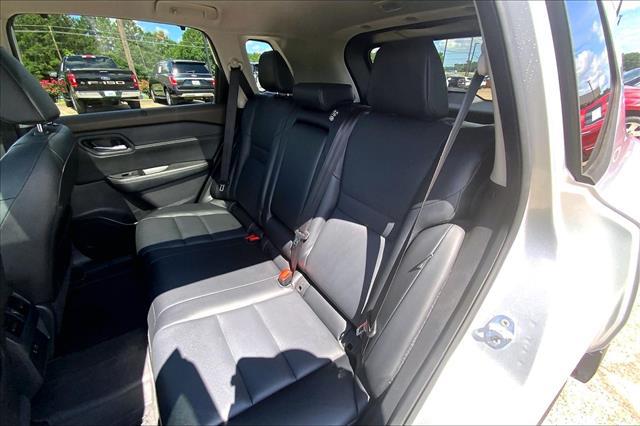 2022 Nissan Rogue SV FWD