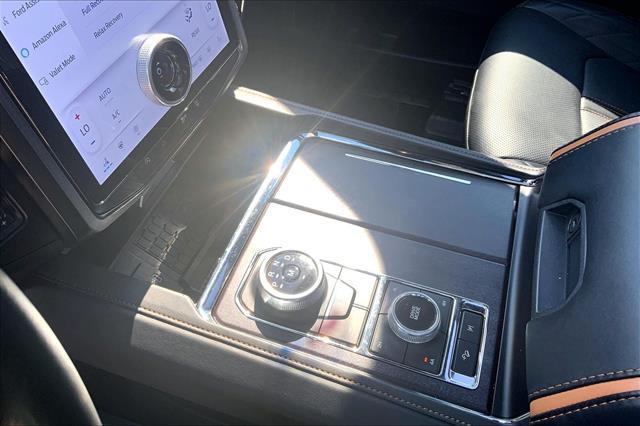 2024 Ford Expedition Platinum MAX