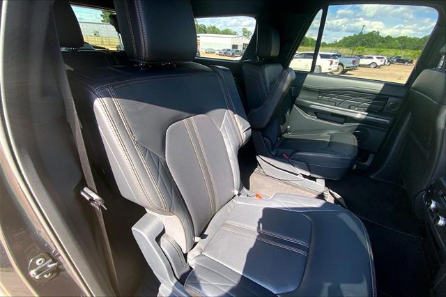 2024 Ford Expedition Platinum MAX