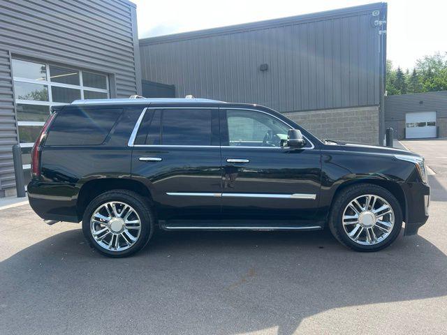 2020 Cadillac Escalade 4WD Luxury