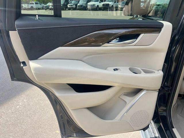 2020 Cadillac Escalade 4WD Luxury