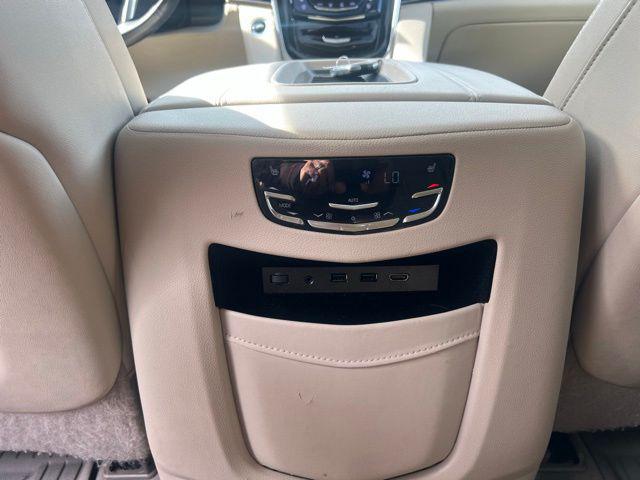 2020 Cadillac Escalade 4WD Luxury