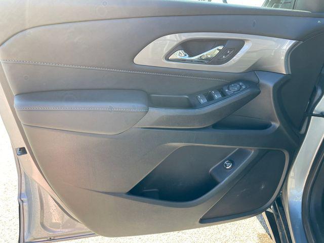 2024 Chevrolet Traverse FWD LT Cloth
