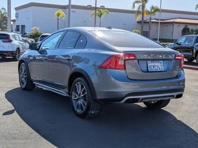 2017 Volvo S60 Cross Country T5