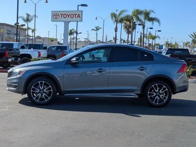 2017 Volvo S60 Cross Country T5