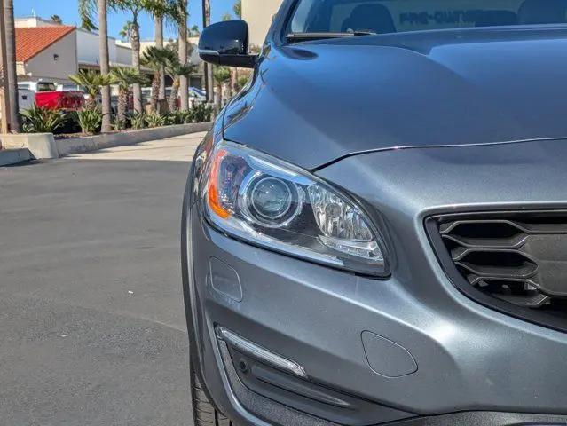 2017 Volvo S60 Cross Country T5