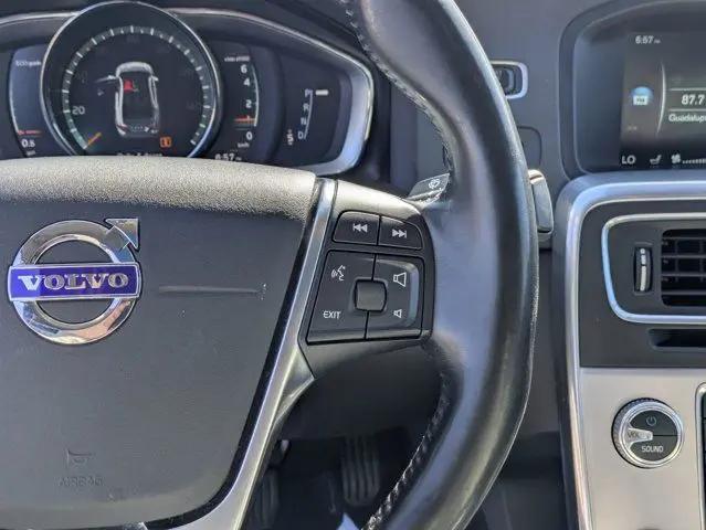 2017 Volvo S60 Cross Country T5