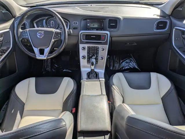 2017 Volvo S60 Cross Country T5