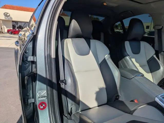 2017 Volvo S60 Cross Country T5