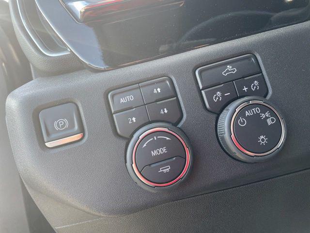 2024 Chevrolet Silverado 1500 4WD Crew Cab Short Bed LT