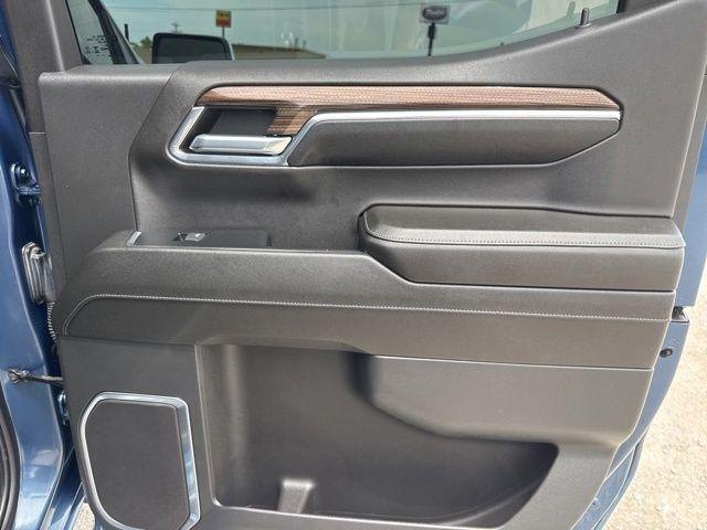 2024 Chevrolet Silverado 1500 4WD Crew Cab Short Bed LT