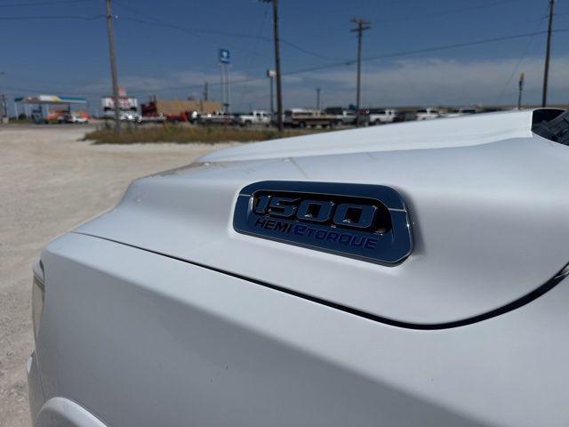2022 Ram 1500 Laramie Crew Cab 4x2 5'7" Box
