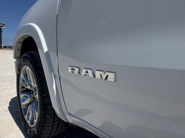 2022 Ram 1500 Laramie Crew Cab 4x2 5'7" Box