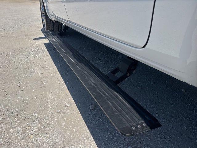 2022 Ram 1500 Laramie Crew Cab 4x2 5'7" Box