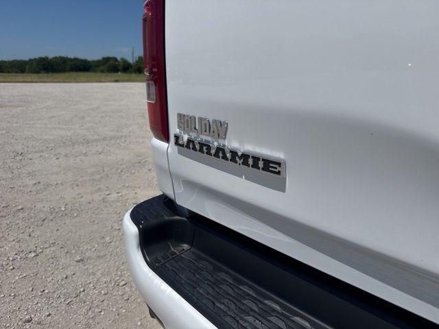 2022 Ram 1500 Laramie Crew Cab 4x2 5'7" Box