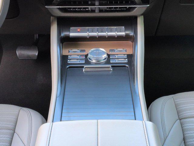 2025 Lincoln Nautilus Reserve
