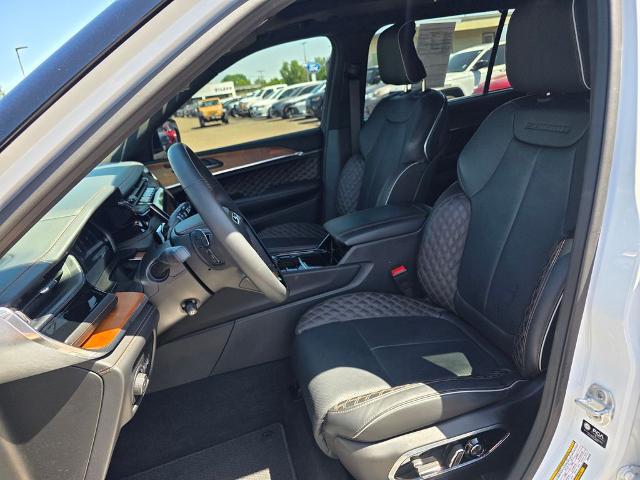 2025 Jeep Grand Cherokee L Summit Reserve 4x4