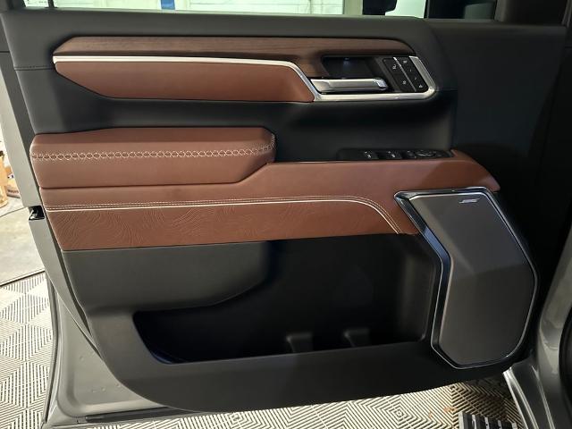 2025 GMC Sierra 2500HD 4WD Crew Cab Standard Bed Denali Ultimate