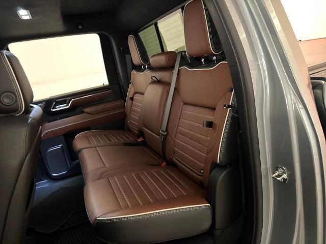 2025 GMC Sierra 2500HD 4WD Crew Cab Standard Bed Denali Ultimate