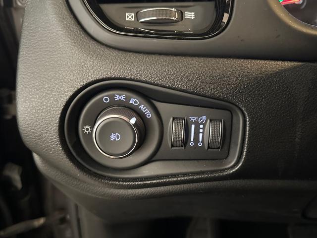 2018 Jeep Renegade Altitude FWD