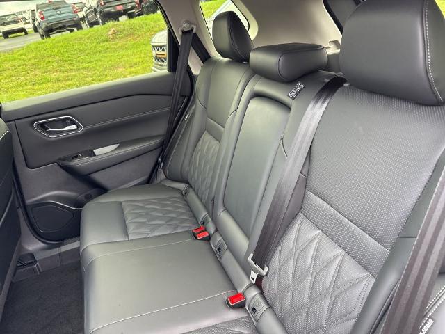 2025 Nissan Rogue Platinum FWD