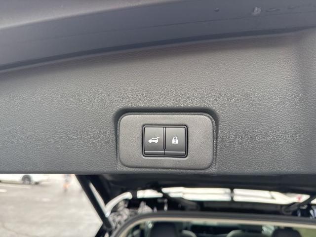 2025 Nissan Rogue Platinum FWD