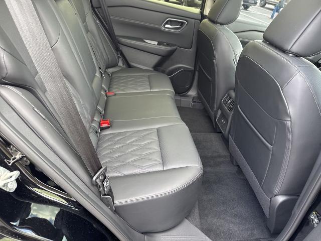 2025 Nissan Rogue Platinum FWD