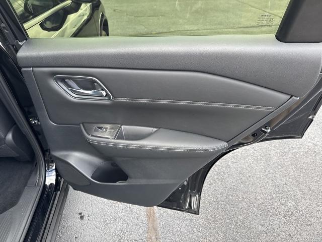 2025 Nissan Rogue Platinum FWD