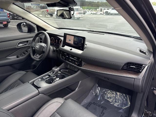 2025 Nissan Rogue Platinum FWD