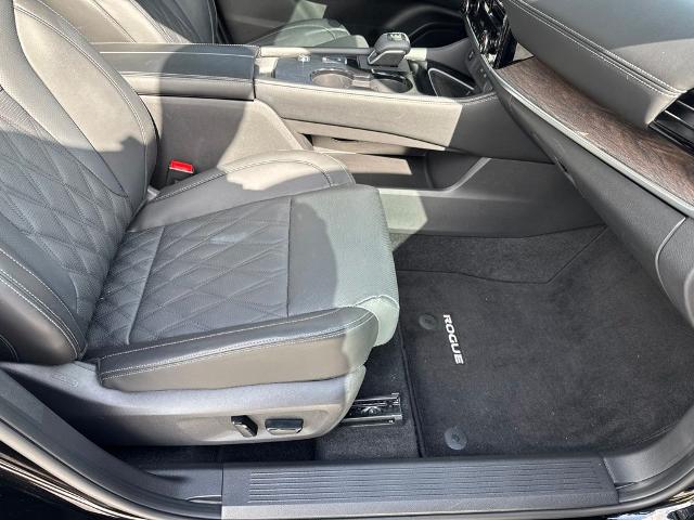 2025 Nissan Rogue Platinum FWD