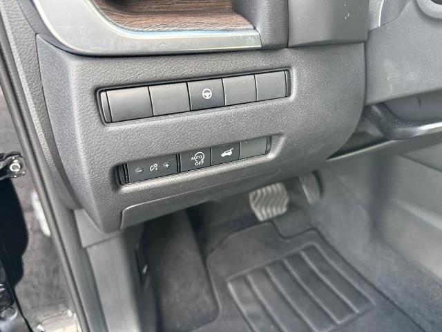 2025 Nissan Rogue Platinum FWD