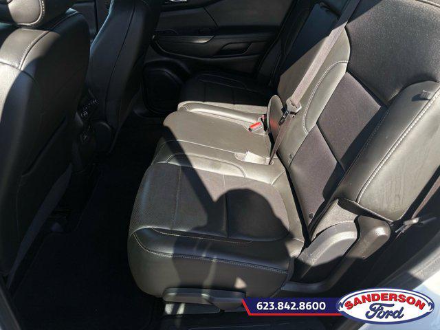 2023 GMC Acadia FWD SLT