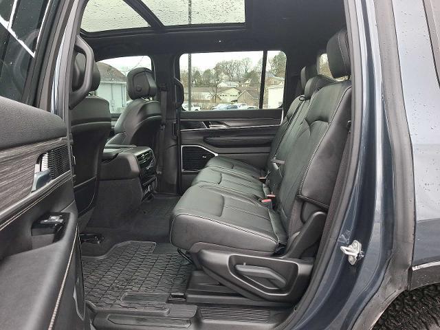 2023 Jeep Wagoneer Series III 4x4