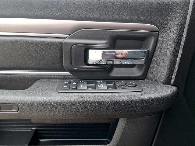 2023 Ram 1500 Classic Warlock Quad Cab 4x4 6'4" Box