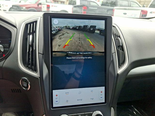2022 Ford Edge SE