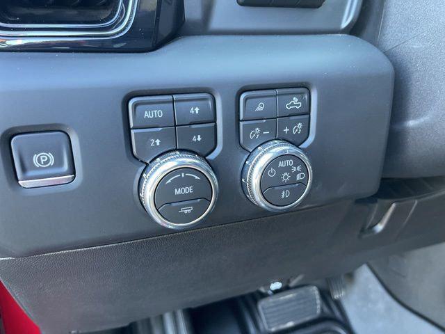 2026 GMC Sierra 2500HD Crew Cab, Standard Bed, AT4, 4WD