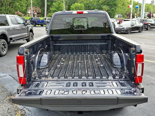 2022 Ford F-350 LARIAT