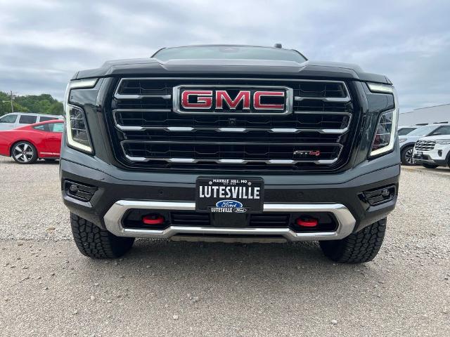 2025 GMC Yukon 4WD AT4