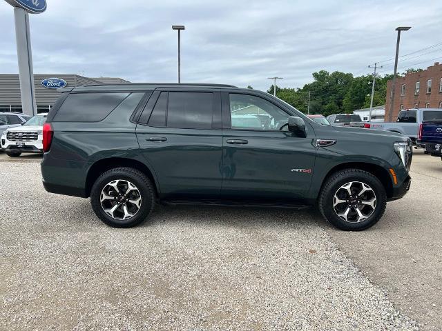 2025 GMC Yukon 4WD AT4