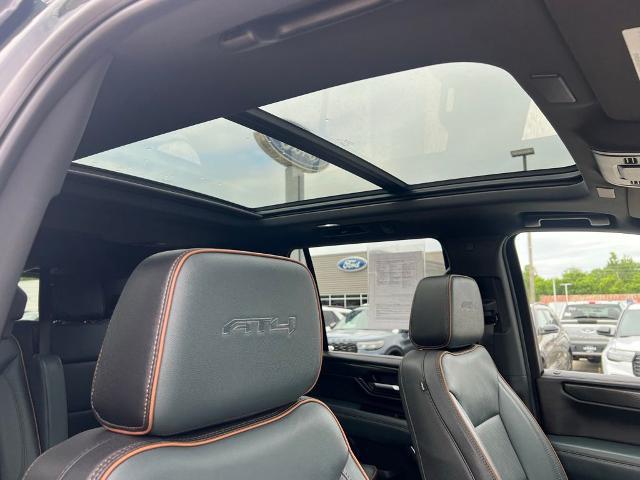 2025 GMC Yukon 4WD AT4