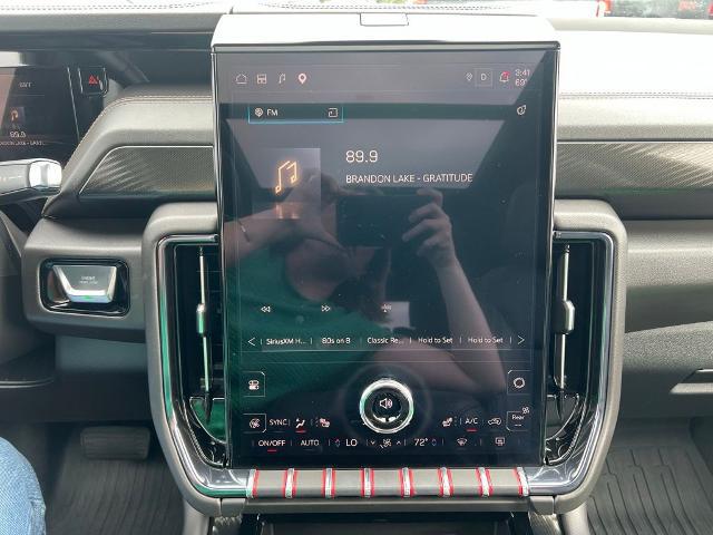 2025 GMC Yukon 4WD AT4