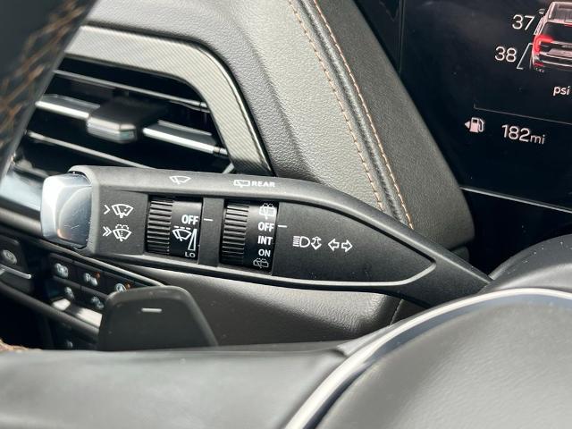 2025 GMC Yukon 4WD AT4
