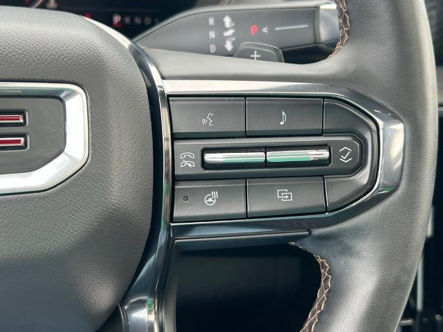 2025 GMC Yukon 4WD AT4