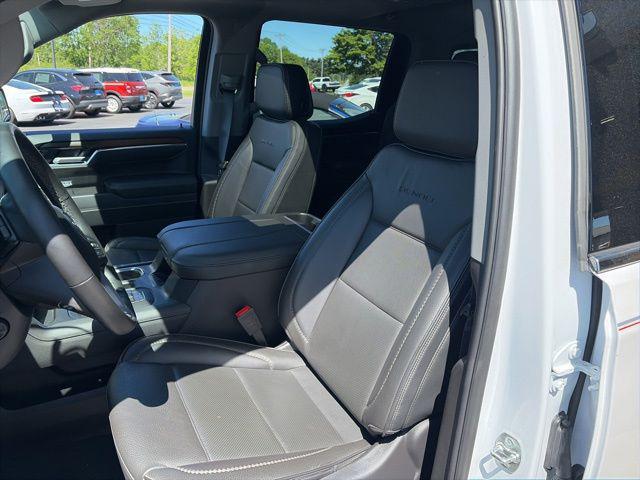2025 GMC Sierra 1500 4WD Crew Cab Short Box Denali